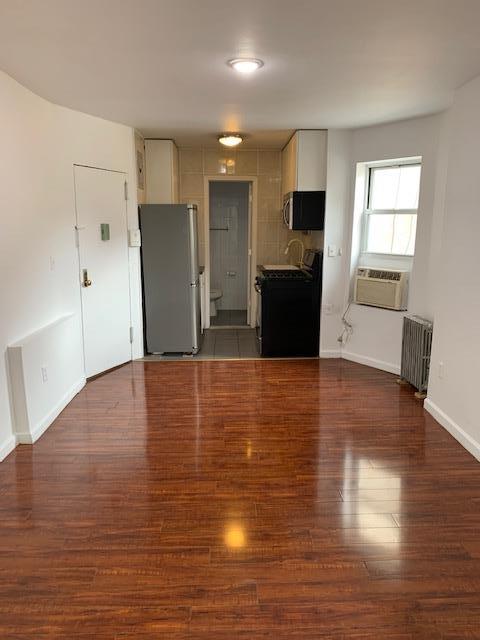 111 Chrystie Street Interior Photo