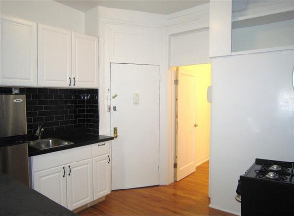 152 Seventh Avenue South, #A