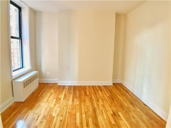 1810 Amsterdam Avenue, #4-C