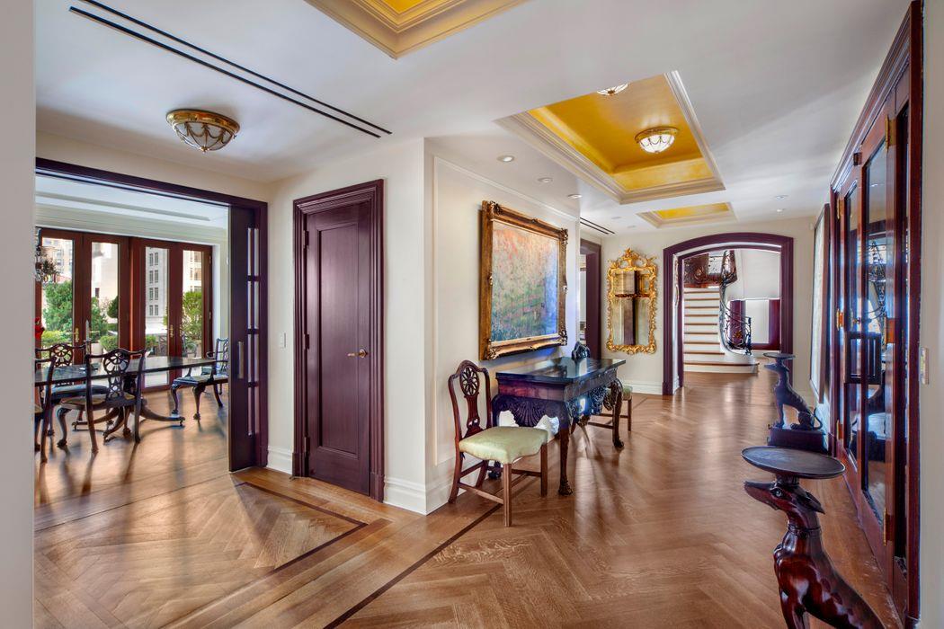 515 Park Avenue Interior Photo