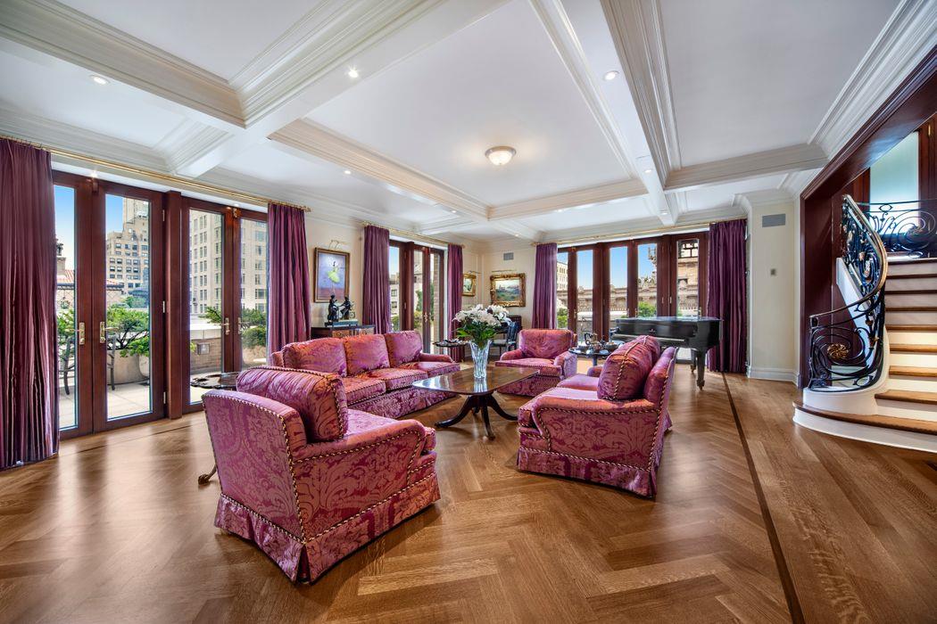 515 Park Avenue Interior Photo