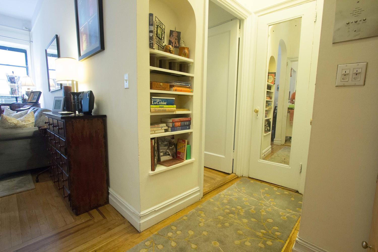 21 Bank Street Interior Photo