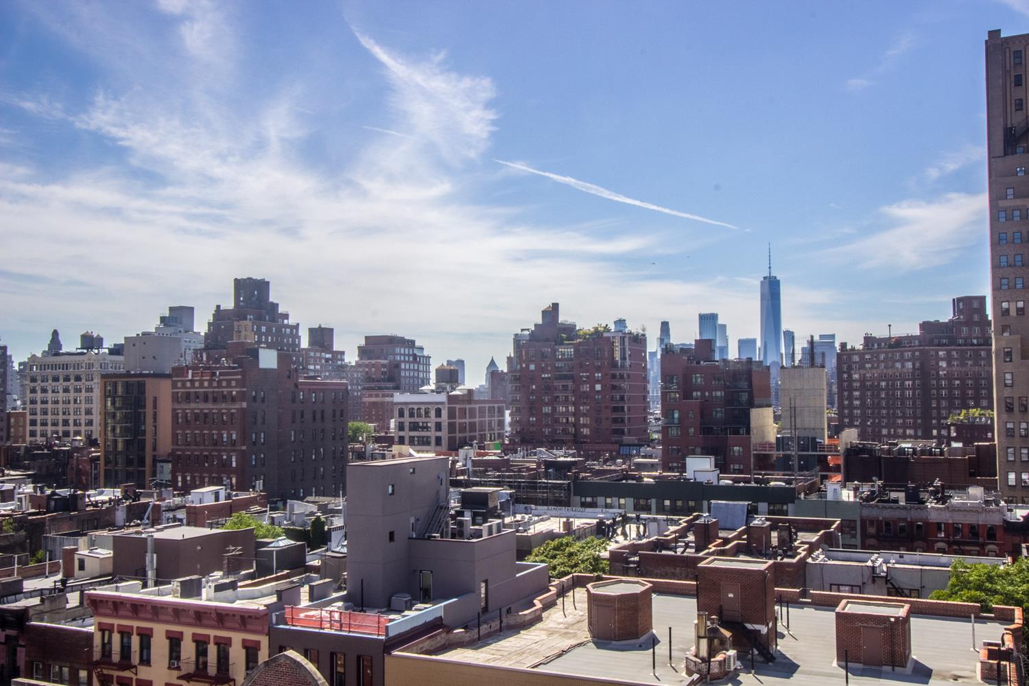 270 West 17th Street Interior Photo