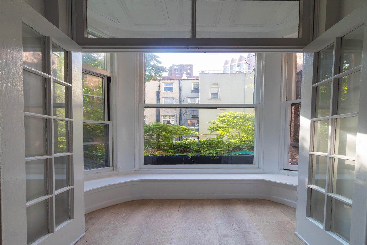 114 East 37th Street Interior Photo