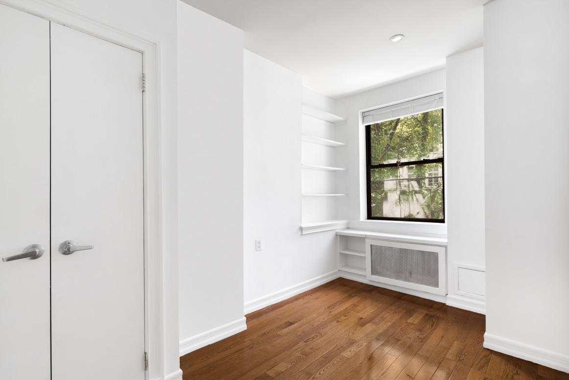 330 East 53rd Street Interior Photo