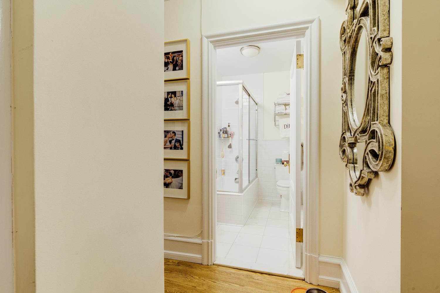 2109 Broadway Interior Photo