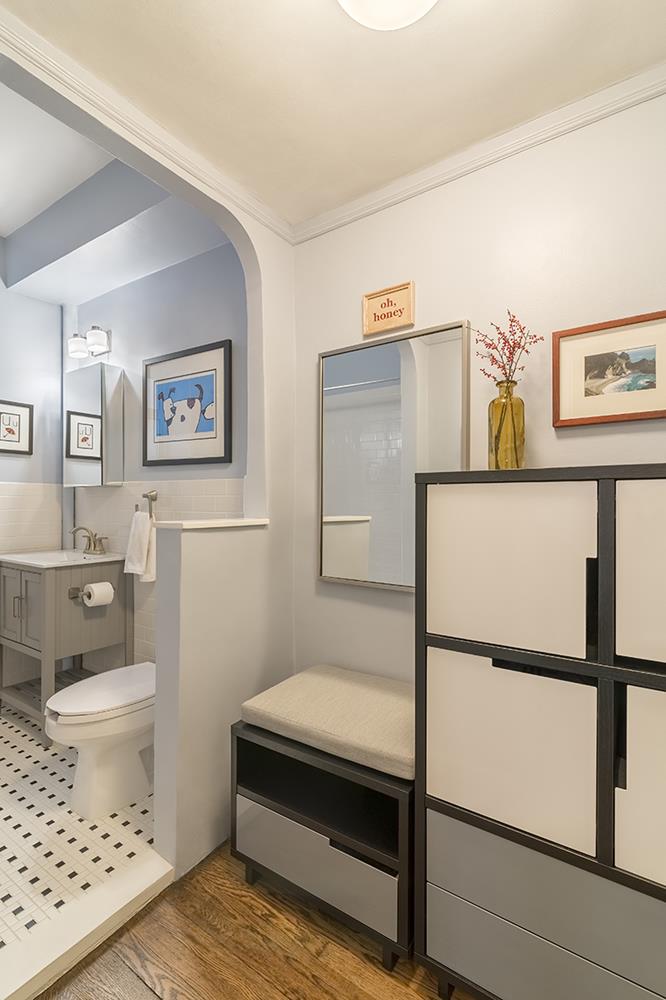 155 West 20th Street Interior Photo