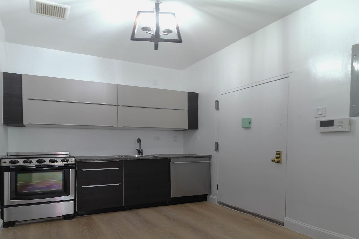 114 East 37th Street Interior Photo