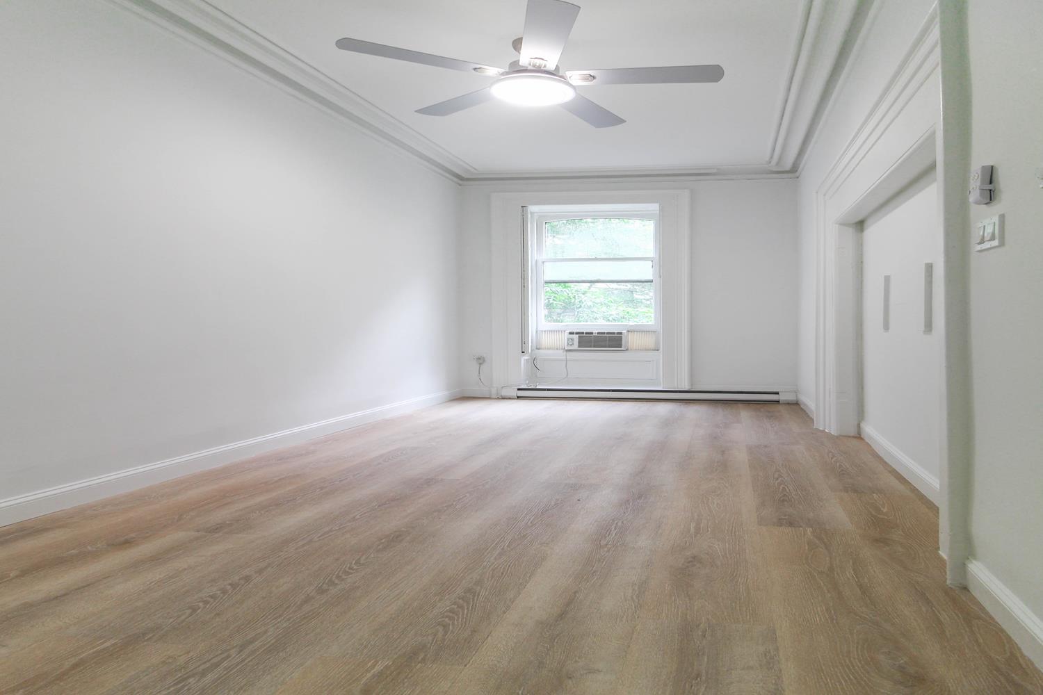 114 East 37th Street Interior Photo