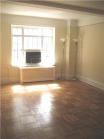 THIS IS A CLASSIC BEAUTY LOCATED IN THE 80'S OFF COLUMBUS AVE. 2 KING SIZE BEDROOM AND 2 BATH WITH HIS/ AND HER SINKS. FULL TIME DOORMAN. GORGEOUS VIEWS. CALL ME TODAY I CAN SHOW YOU ANY LISTING ON TH