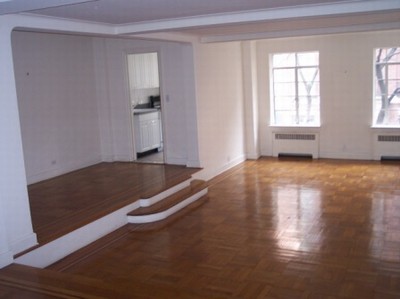 Giant sized one Bedroom apartment in great Upper East Side Location.