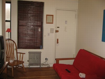 Fantastic 2-bedroom in SoHo!! This apartment has a great living space and is a PERFECT SHARE in a HOT Location!!