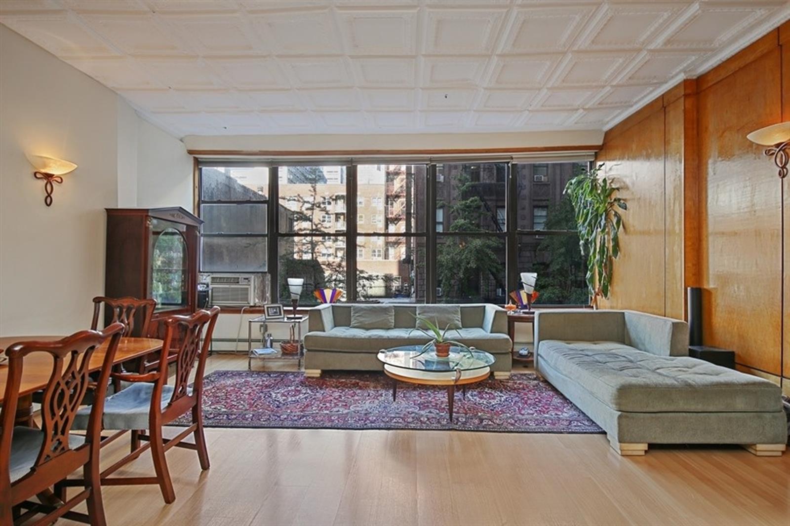 156 West 22nd Street Interior Photo