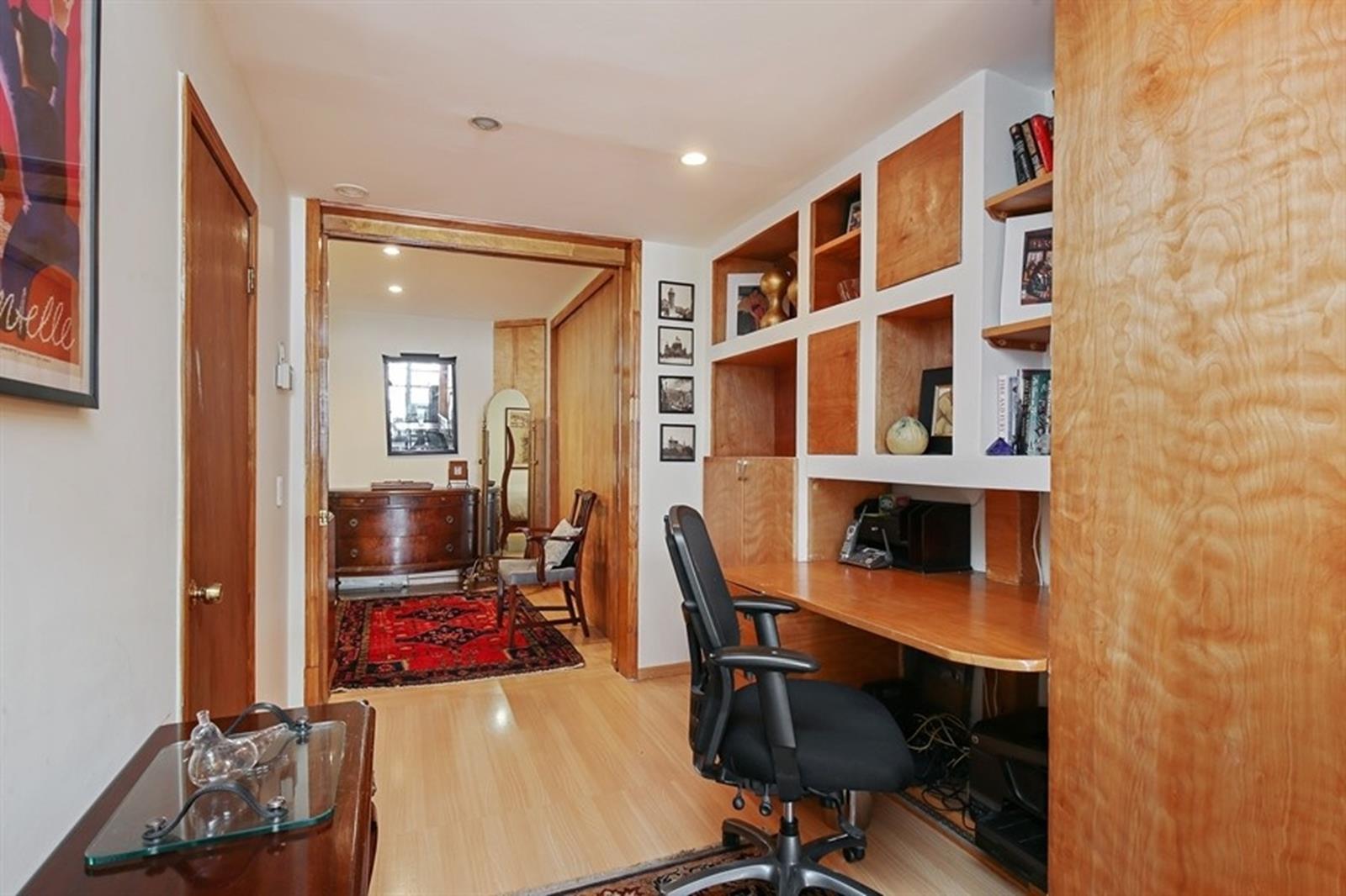156 West 22nd Street Interior Photo