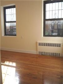 This True 3BR, Conv. 4 Duplex features a unique layout that is great for roommates who want to live in the heart of the E. Village!  Each bedroom is queen size and the living room is spacious and brig