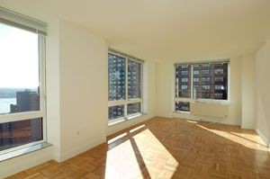 This beautiful two bedroom is located in one of the finest luxury full service buildings in the prestigious Upper East Side. You will be swept off your feet by the floor to ceiling windows, modern kit