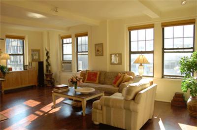 Live in one of Manhattan's most sought after residential buildings. Steps from New York Sports Club, Central Park West, Tavern On The Green and a cab ride to the The Museum of Natural History, an amaz
