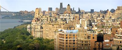 Spacious apartment with good hardwood floors and great light.