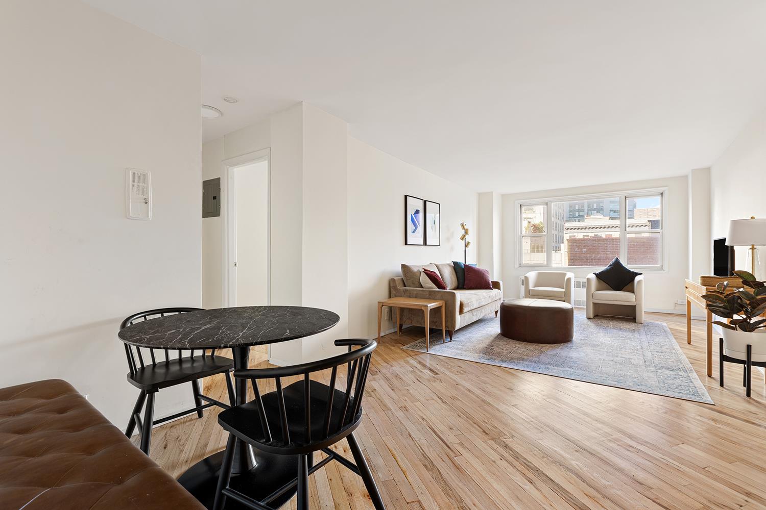1270 Fifth Avenue Interior Photo