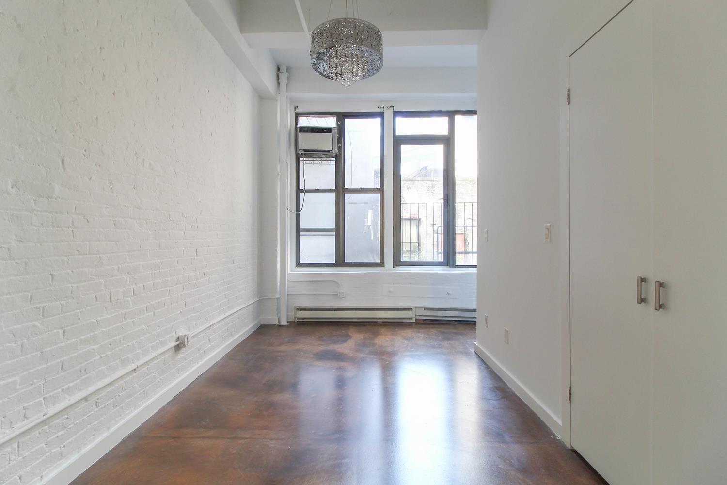 8 Beach Street Interior Photo