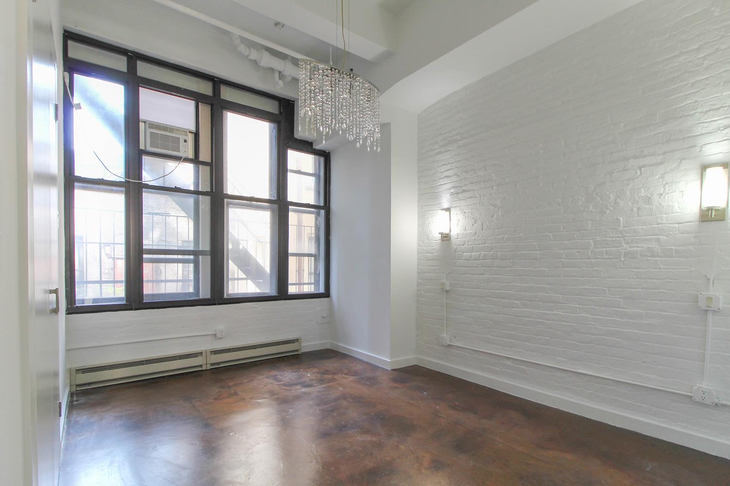 8 Beach Street Interior Photo