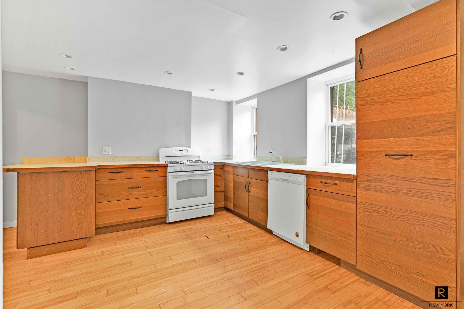 166A Hull Street Bedford Stuyvesant Brooklyn NY 11233