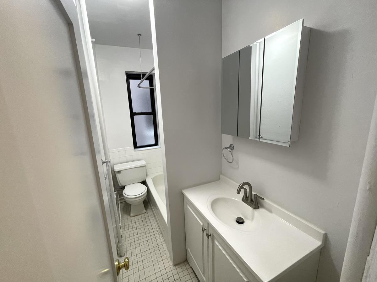 502 Amsterdam Avenue 12 Upper West Side New York NY 10024