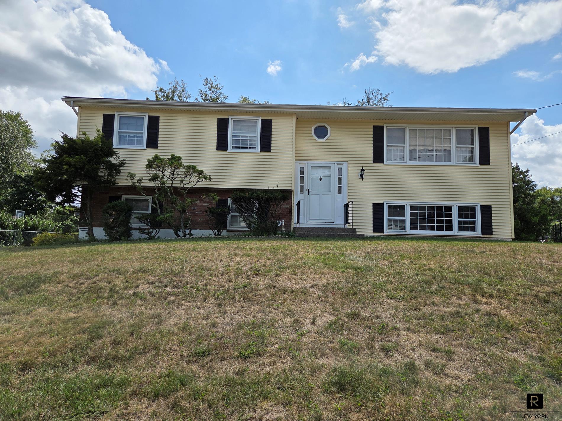 110 Orchid Drive Out of NYC Pearl River NY 10965