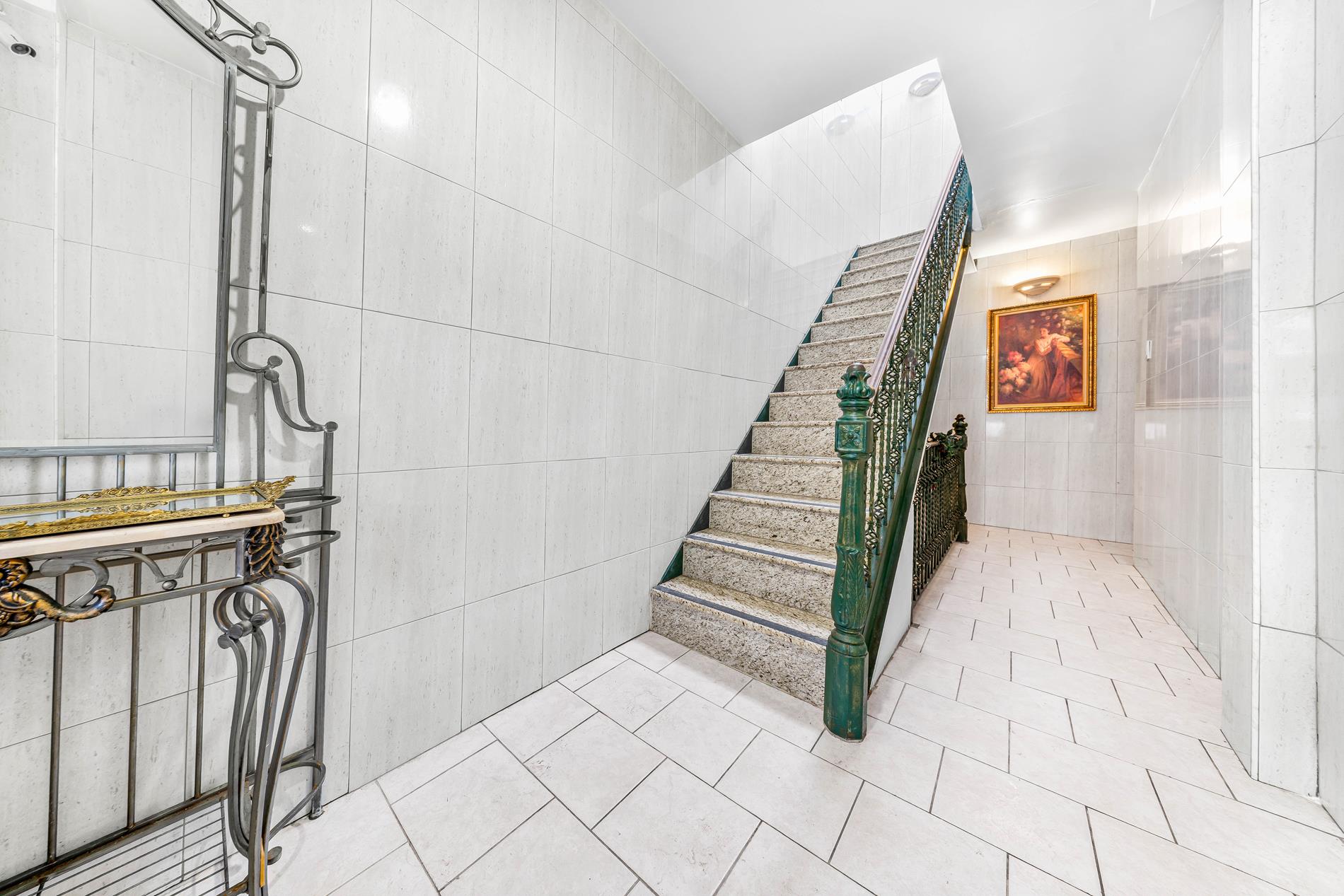 20-23 41st Street Steinway-Ditmars Queens NY 11105