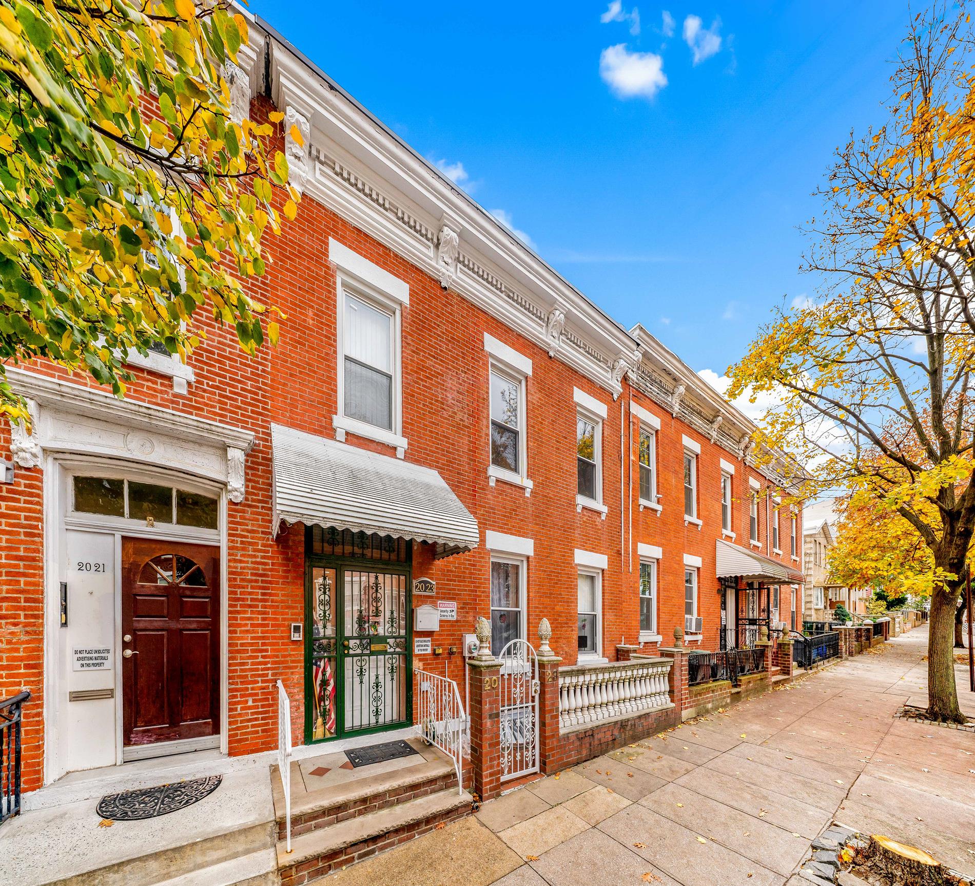 20-23 41st Street Steinway-Ditmars Queens NY 11105