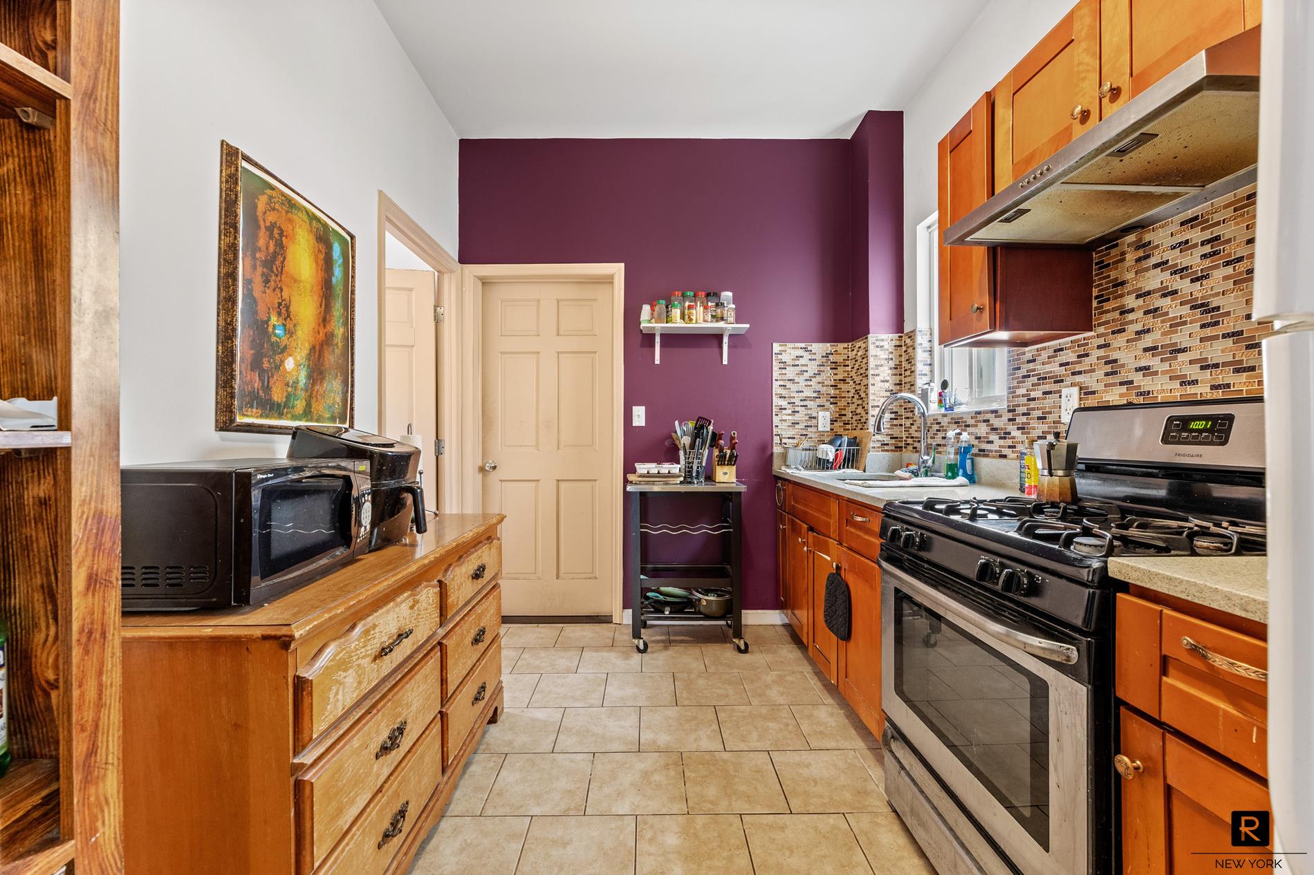 23-53 37th Street Long Island City Queens NY 11105