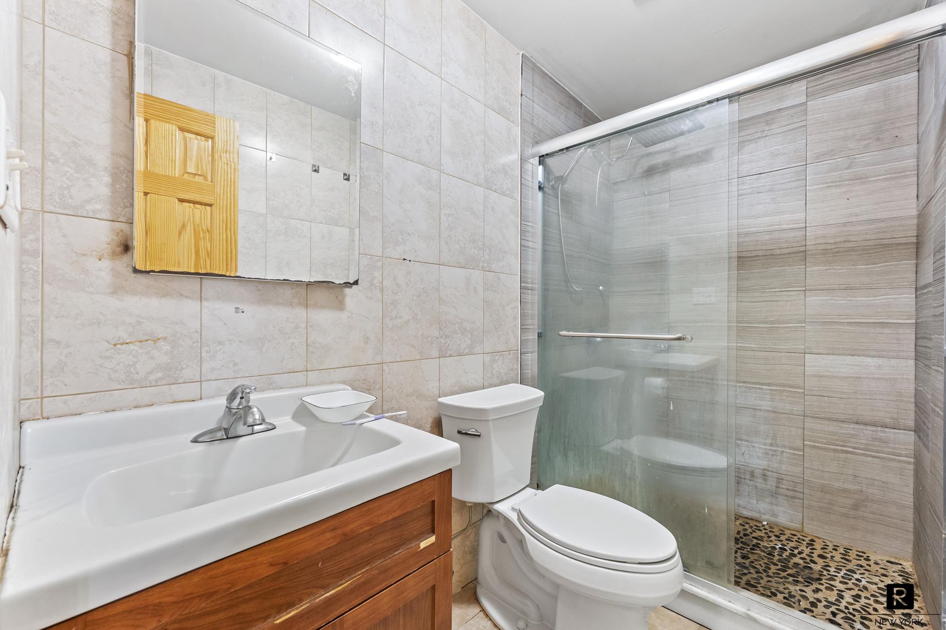 23-53 37th Street Long Island City Queens NY 11105