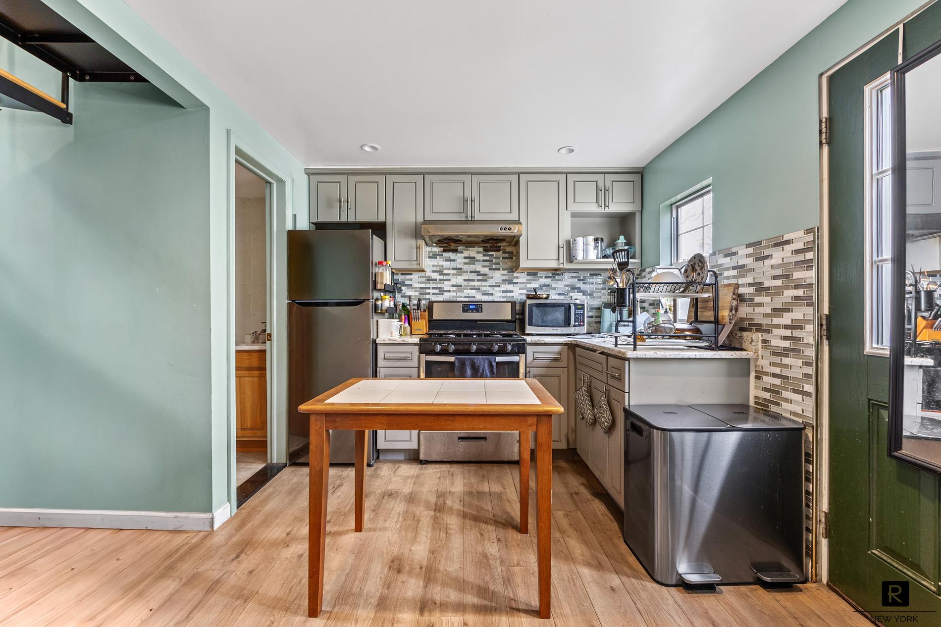 23-53 37th Street Long Island City Queens NY 11105