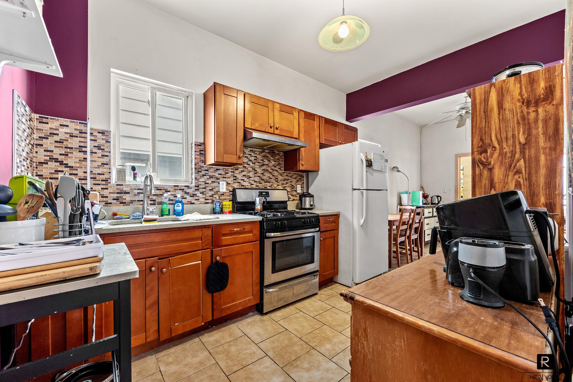 23-53 37th Street Long Island City Queens NY 11105