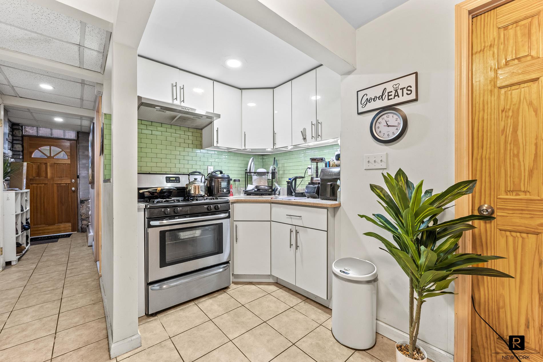 23-53 37th Street Long Island City Queens NY 11105