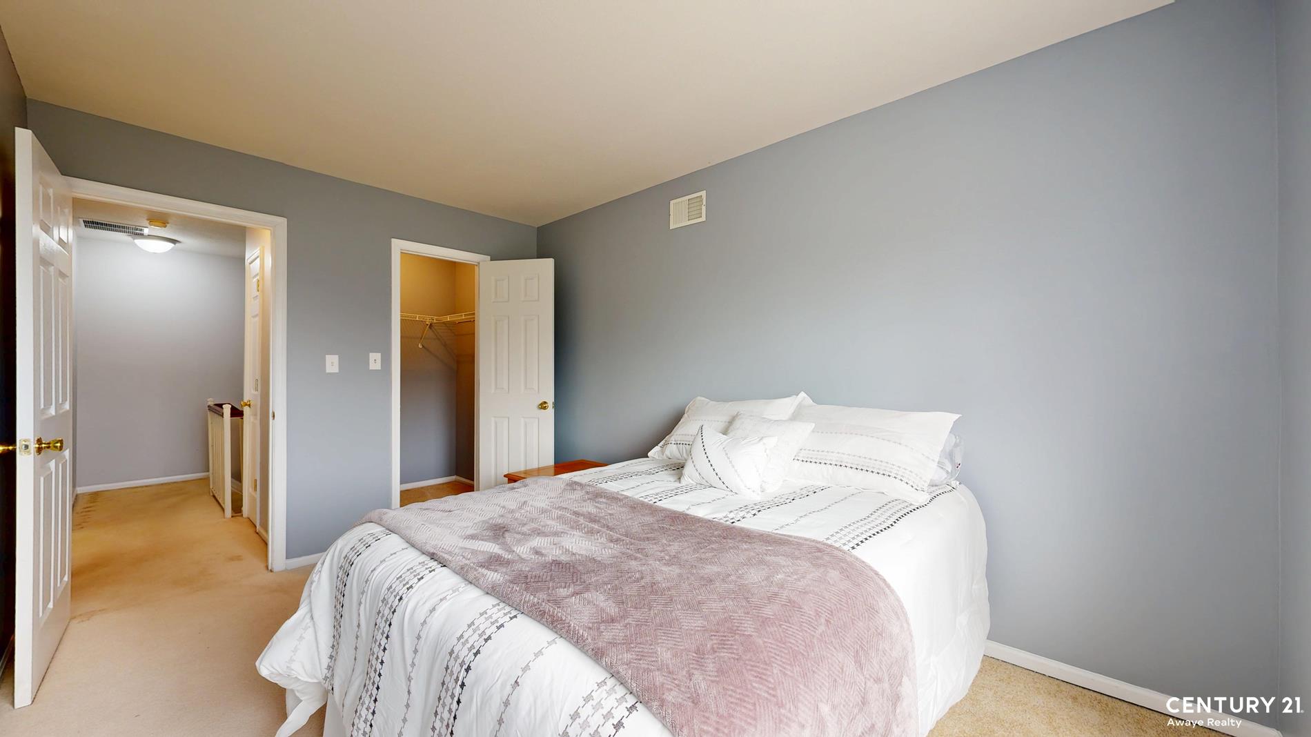 32 Aspen Knolls Way Arden Heights Staten Island NY 10312