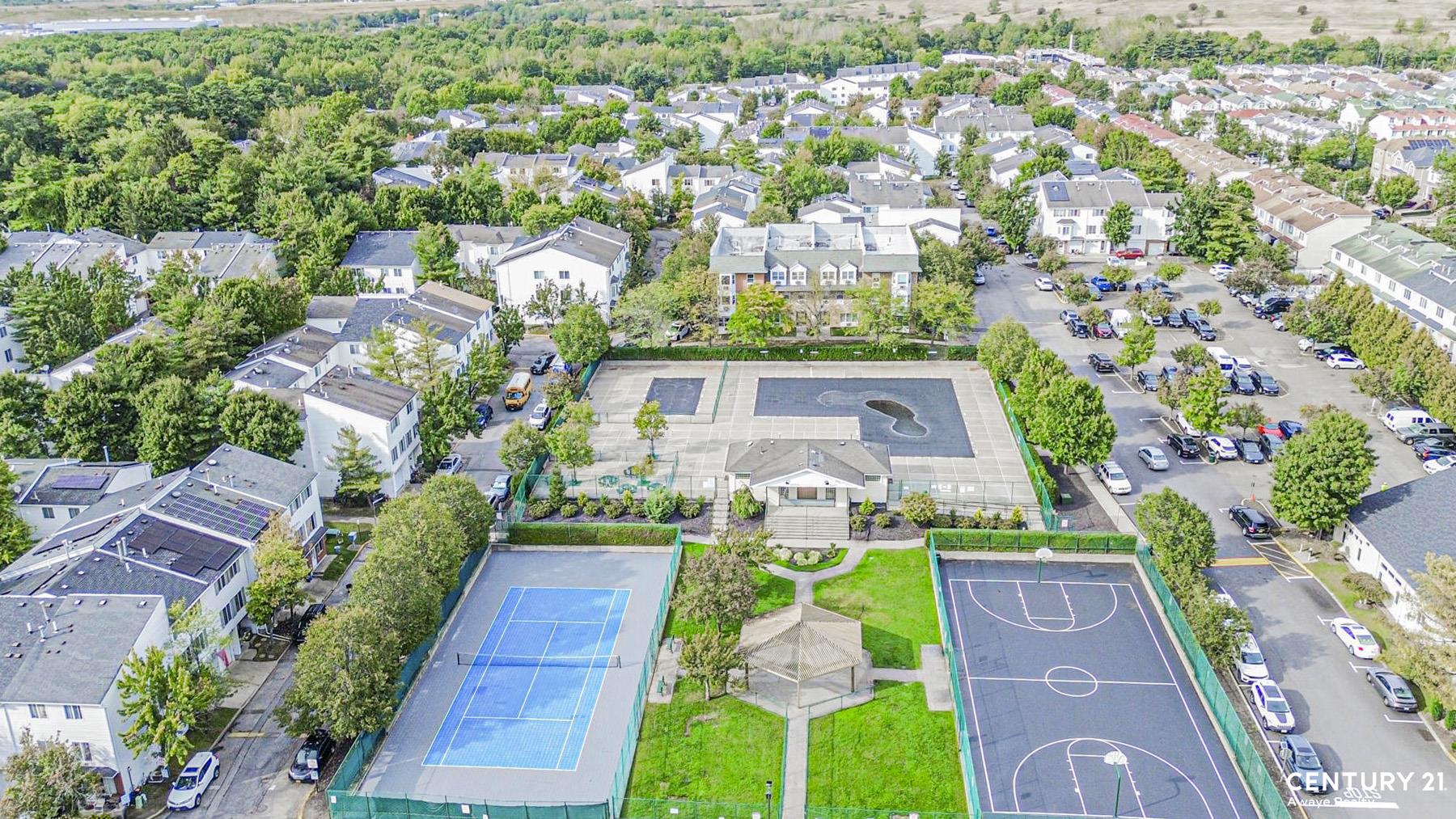 32 Aspen Knolls Way Arden Heights Staten Island NY 10312