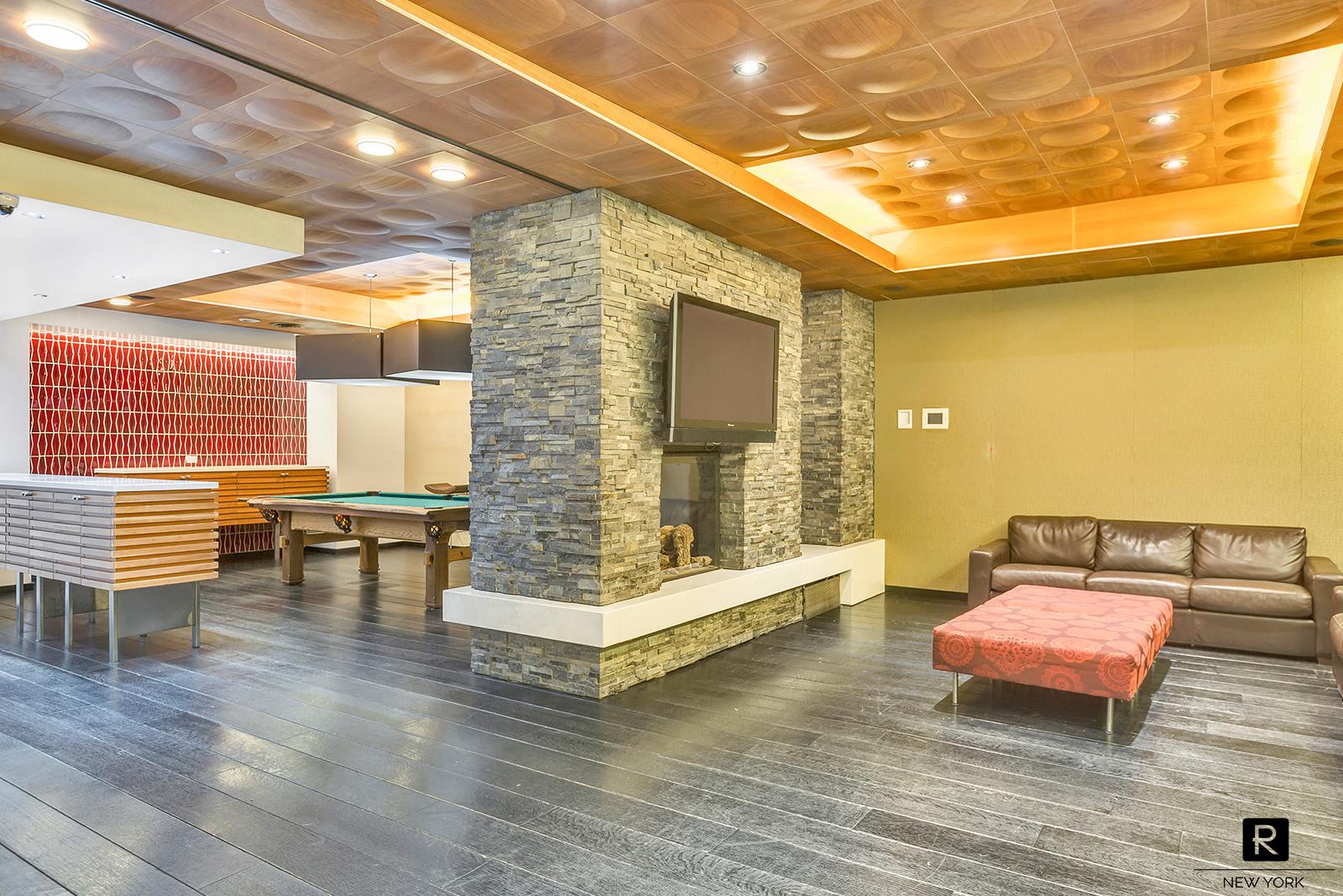 99 John Street Seaport District New York NY 10038