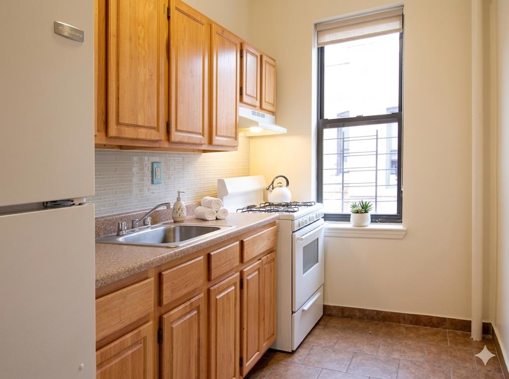 4612 Murdock Avenue Wakefield Bronx NY 10466