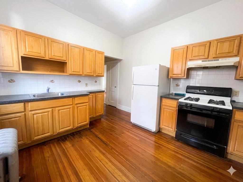 4612 Murdock Avenue Wakefield Bronx NY 10466