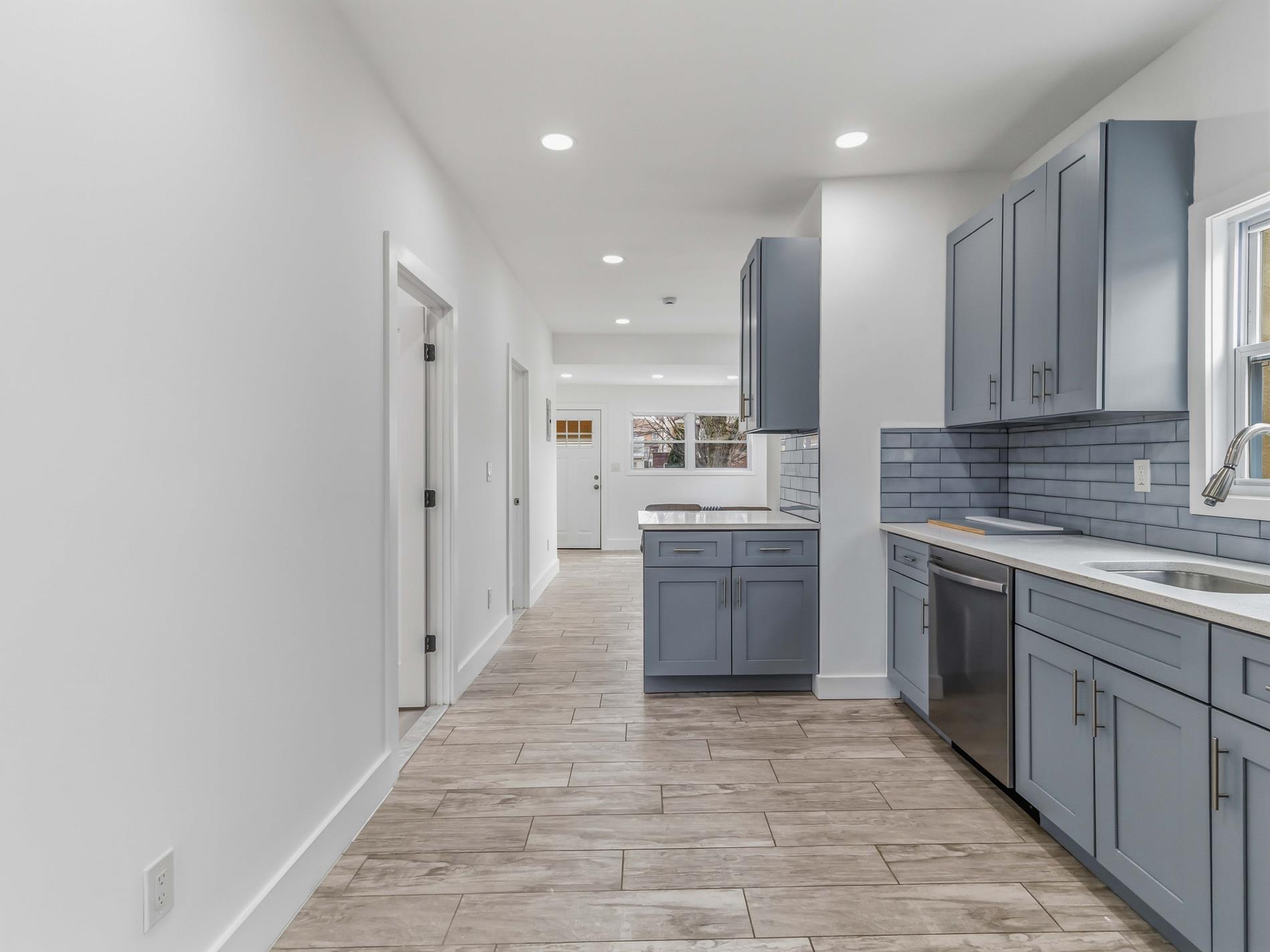 21-52 48th Street Steinway-Ditmars Queens NY 11105