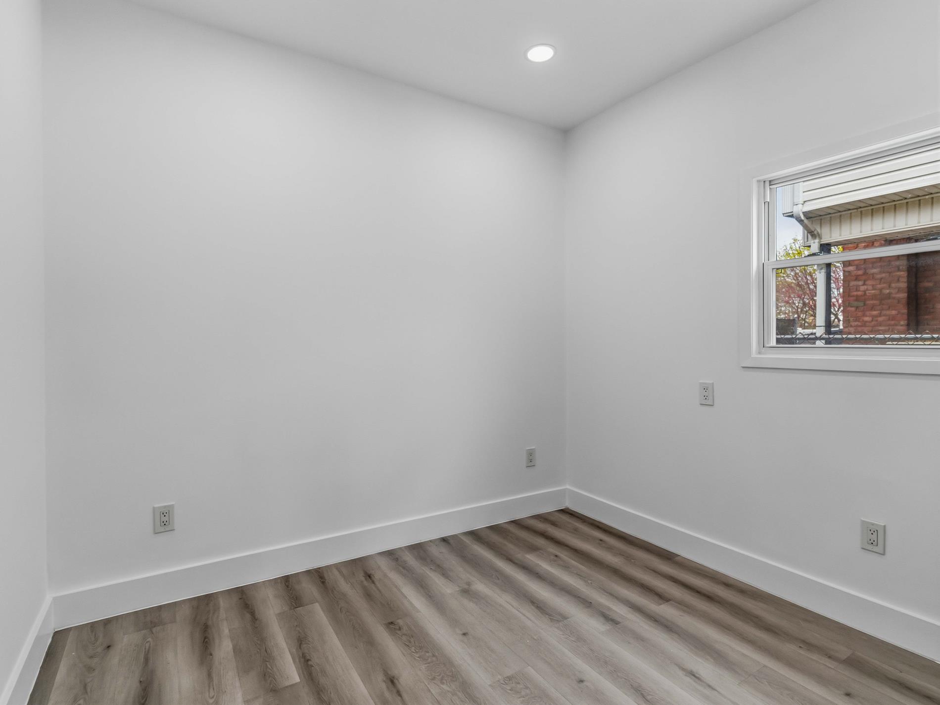 21-52 48th Street Steinway-Ditmars Queens NY 11105