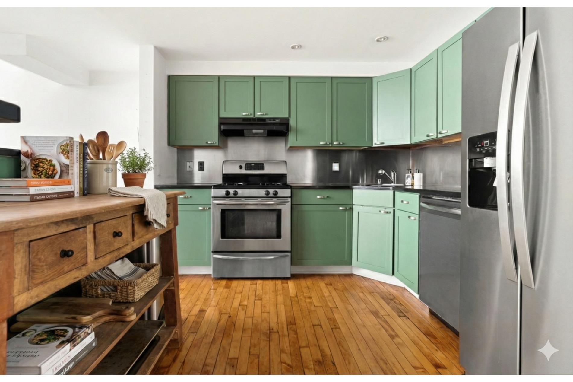 138 Broadway 1-D Williamsburg Brooklyn NY 11211