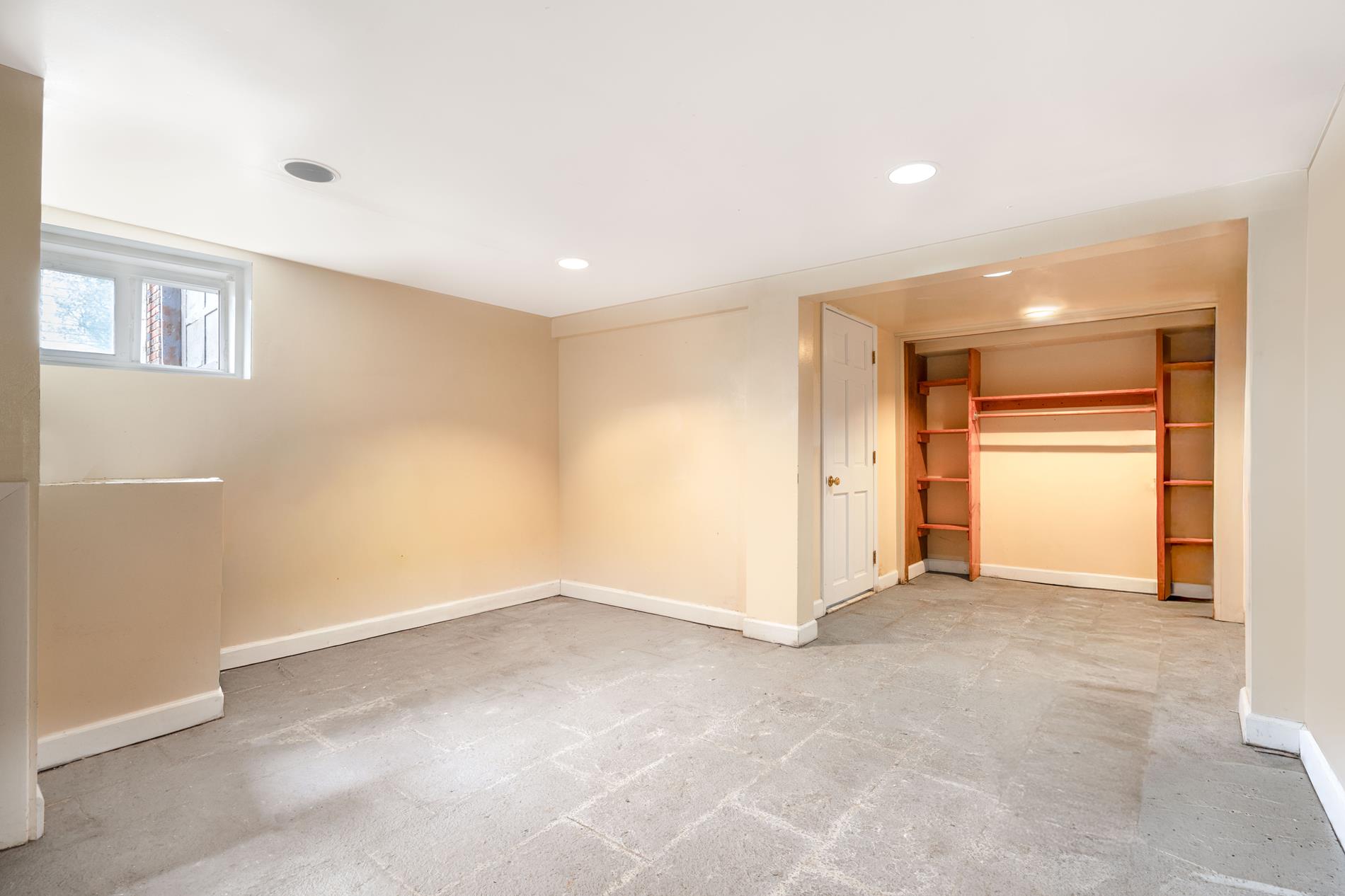 97 Westcott Blvd Westerleigh Staten Island NY 10314