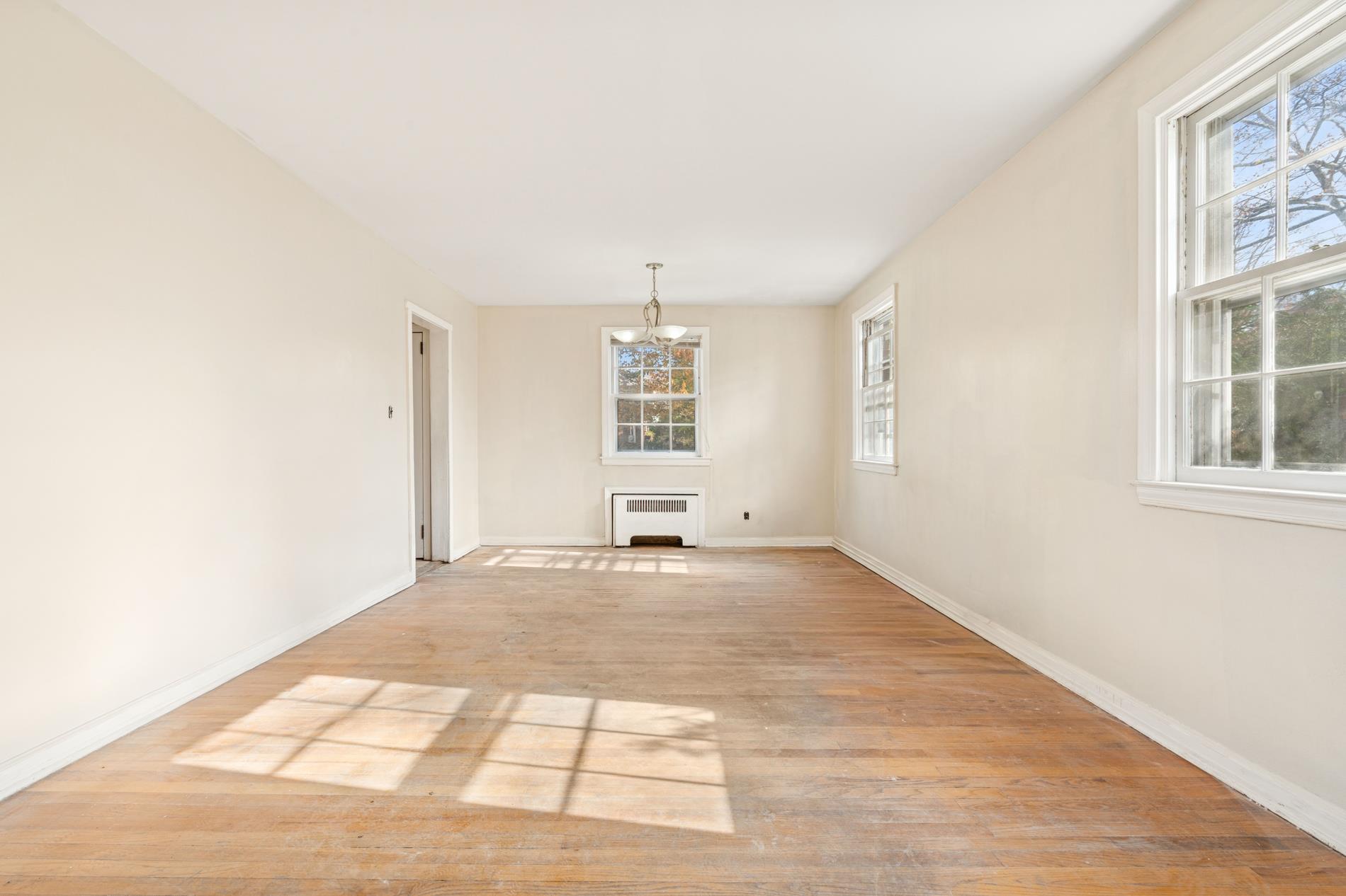 97 Westcott Blvd Westerleigh Staten Island NY 10314