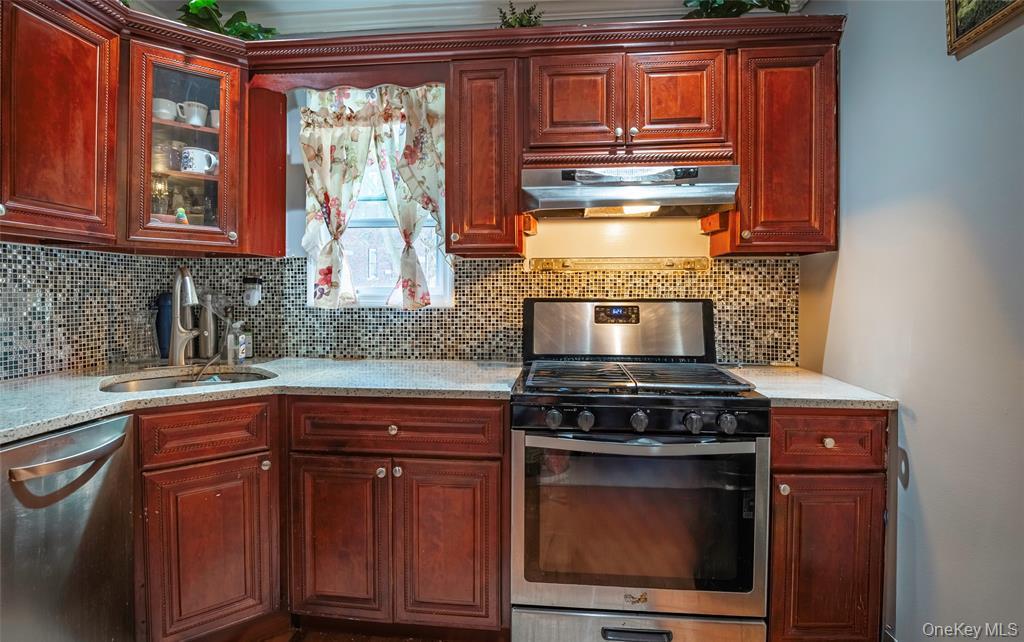 112-28 200th Street Hollis Queens NY 11412