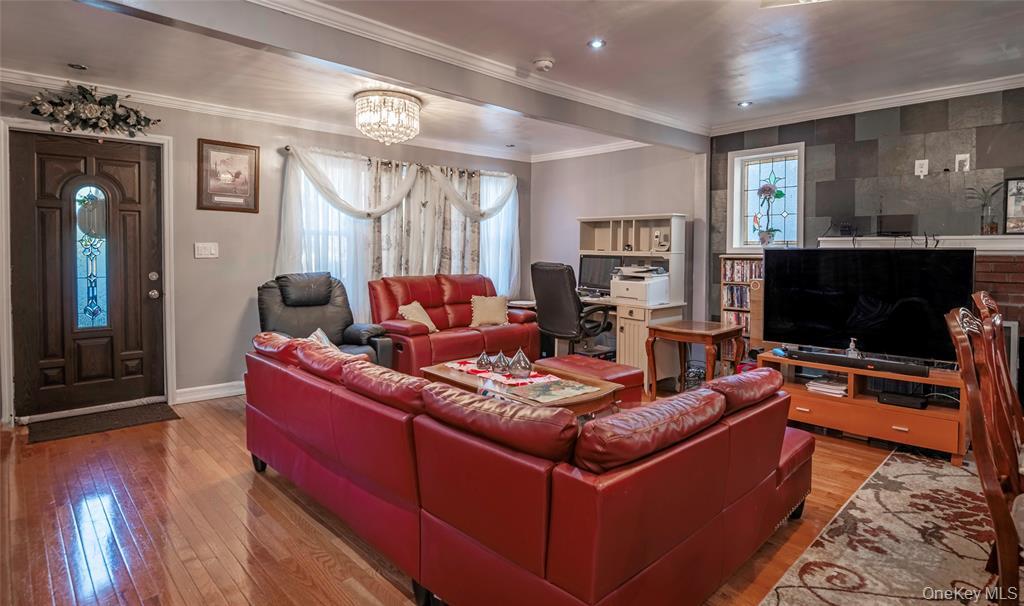 112-28 200th Street Hollis Queens NY 11412
