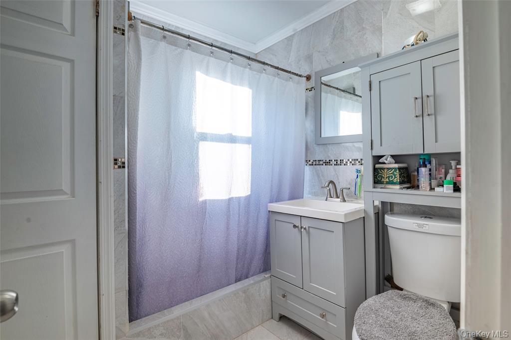 112-28 200th Street Hollis Queens NY 11412