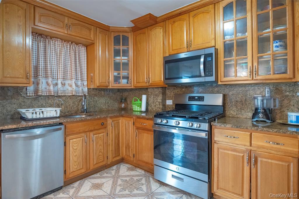 150-07 Reeves Avenue Kew Gardens Hills Queens NY 11367