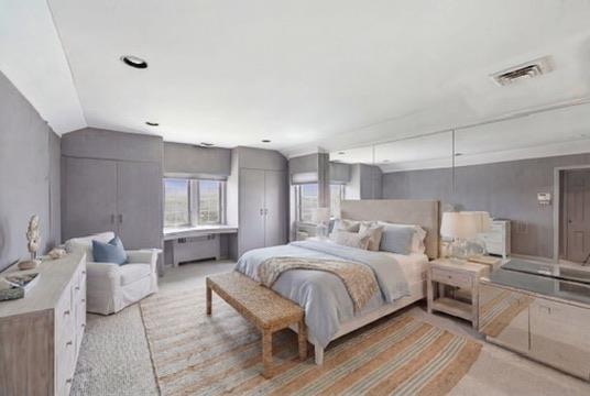 187 Beach 136th Street Belle Harbor Queens NY 11694